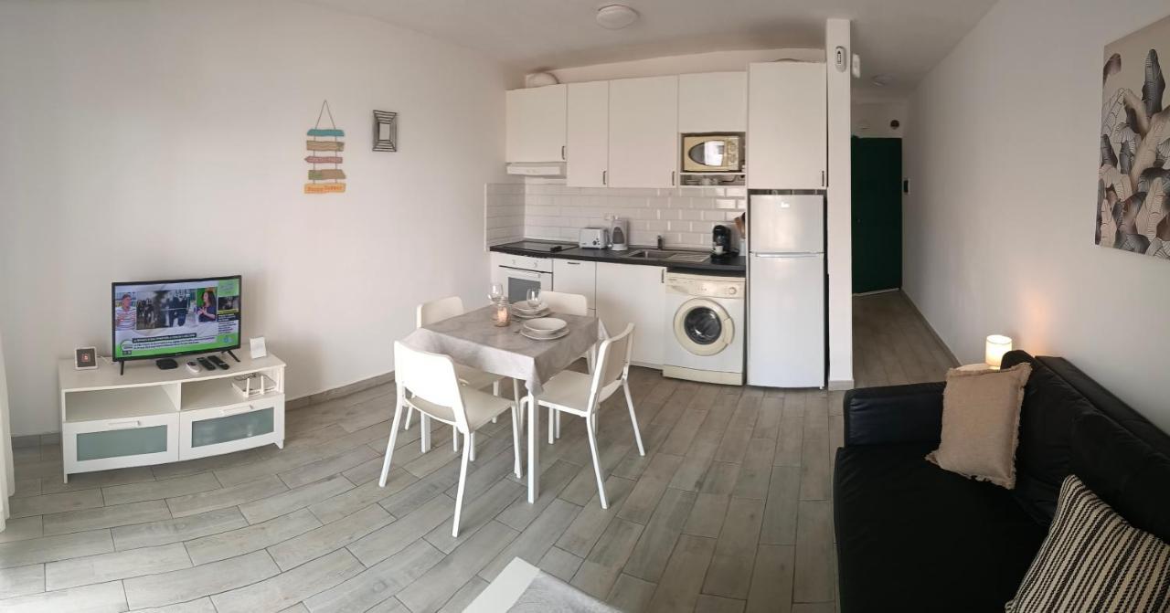 Appartamento Le Petit Costa De Antigua Esterno foto